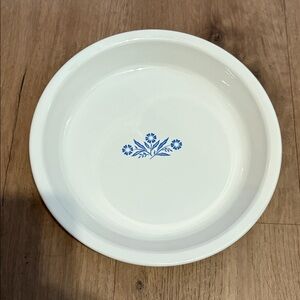 Corningware White Cornflower P-309, 9 1/4 Very Nice